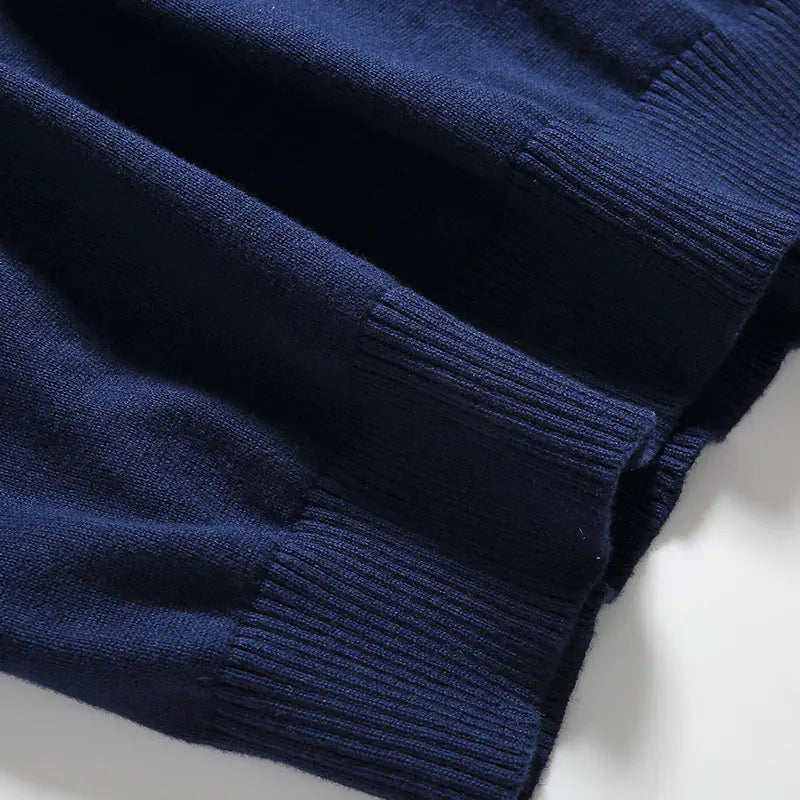 Men's Solid Color V-Neck Knit Sweater (Pullover Style)